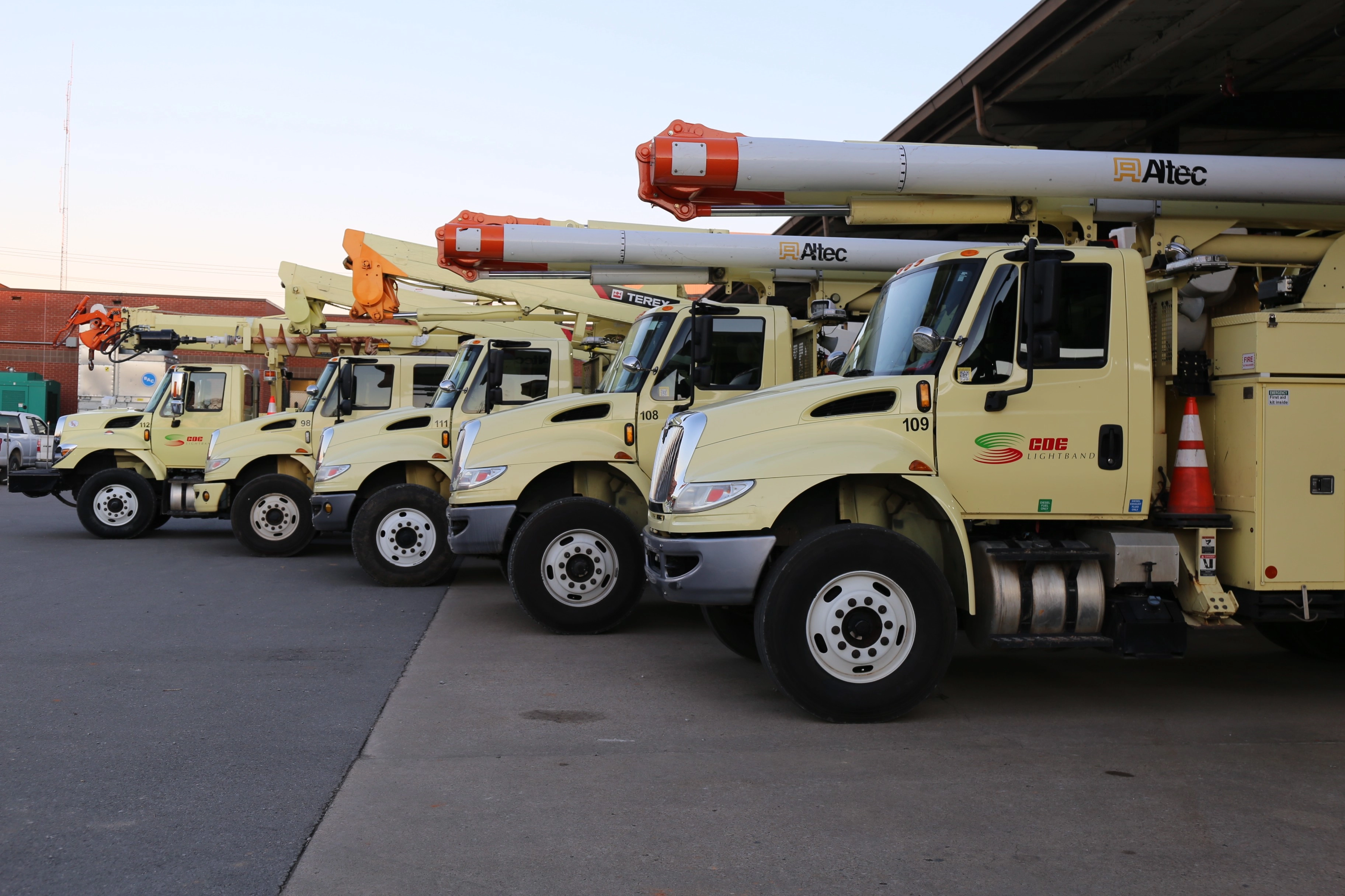 Cde Lightband banner