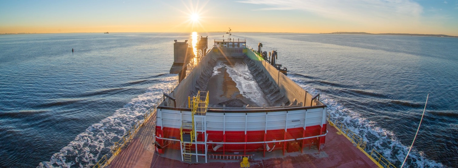 Weeks Marine, Inc. banner