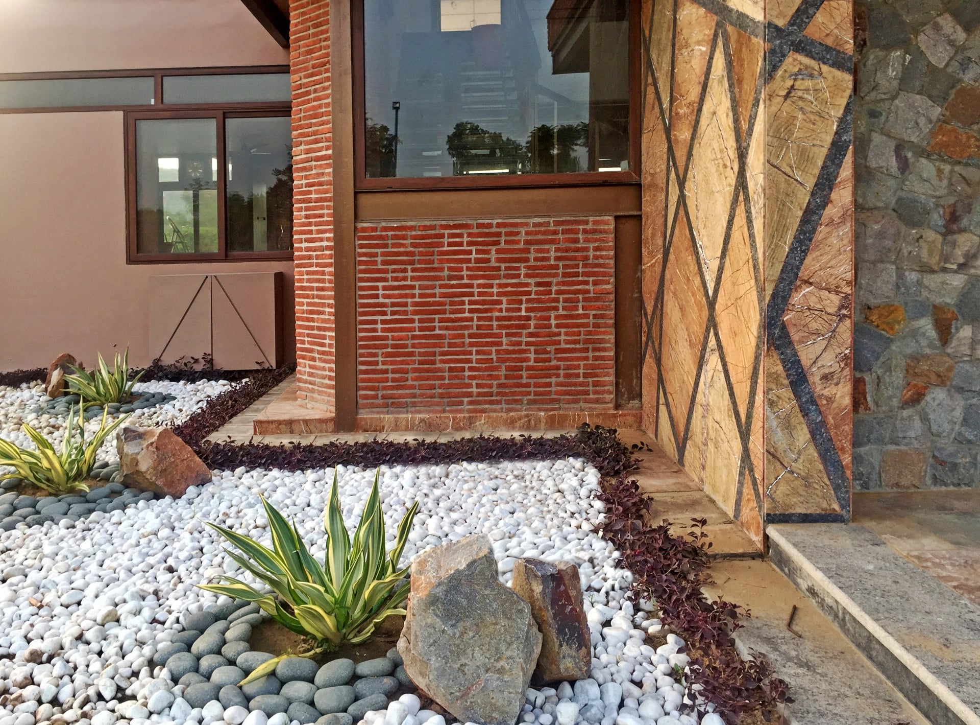 raj karan designs - india