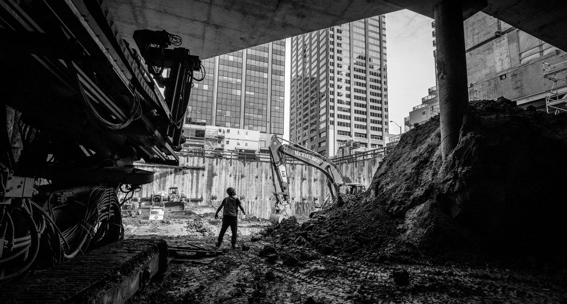 Clark Construction Management banner