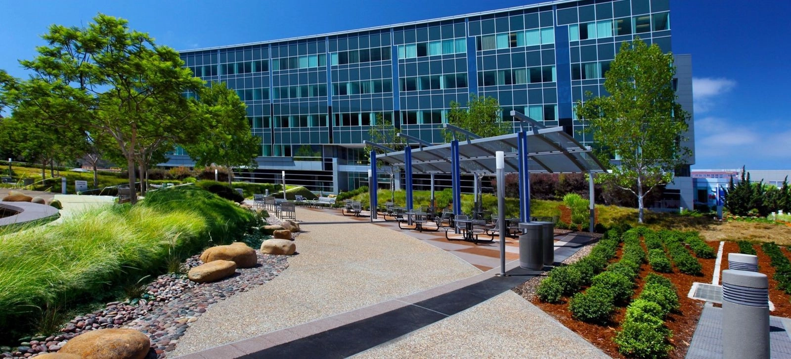 landsystems - a monarch landscape company banner