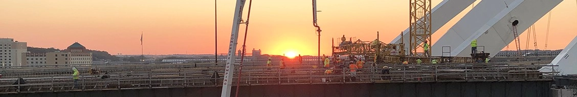 Lunda Construction Company banner